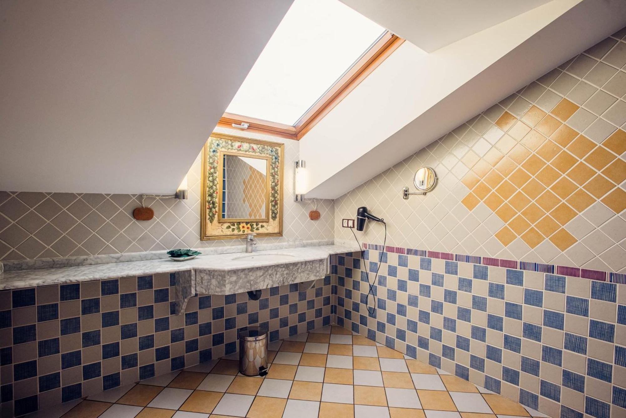 הוזנאיו Hotel Spa Villa Pasiega מראה חיצוני תמונה